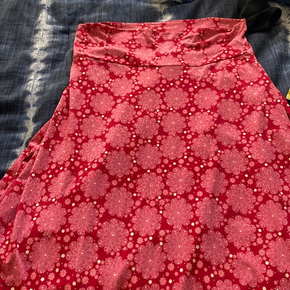 LukaRoe Azure skirt size large
